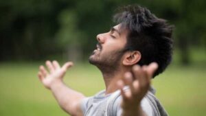 How to know if a person is operating under the influence of the Holy Spirit? 3 How to know if a person operating under the influence of the Holy Spirit